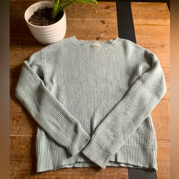 Wilfred Isabelli sweater - Picture 1 of 3